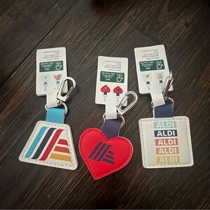 Aldi Quarter Holders